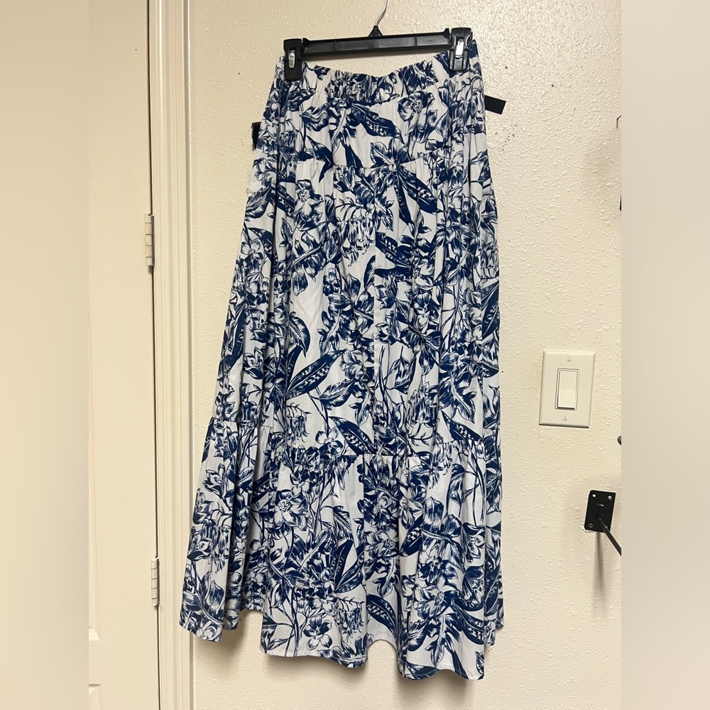 Abercrombie long flowy skirt